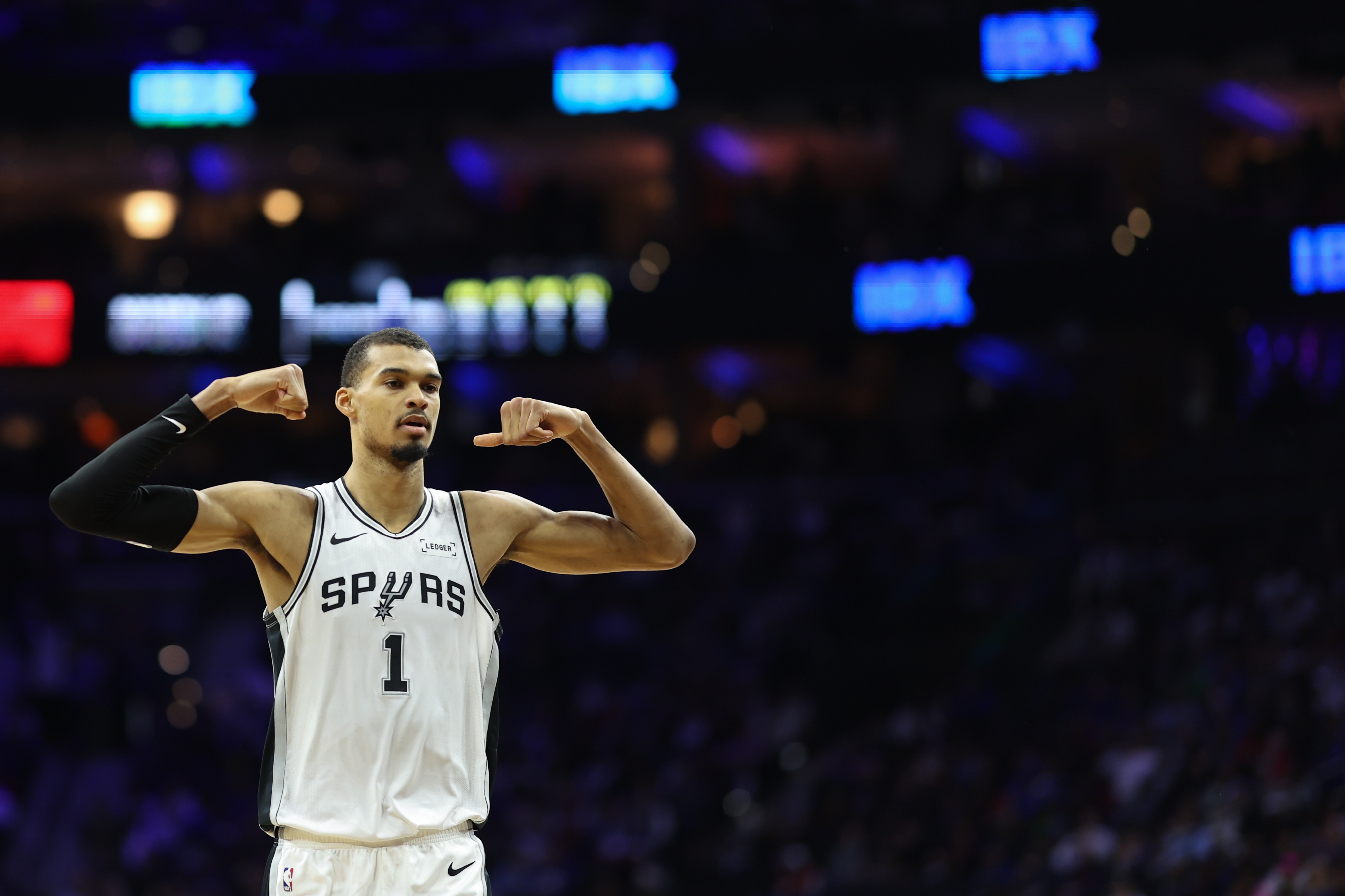 Leyu-文班：我想要夺得MVP和DPOY 所以我会照顾好身体&amp;全力以赴冲击